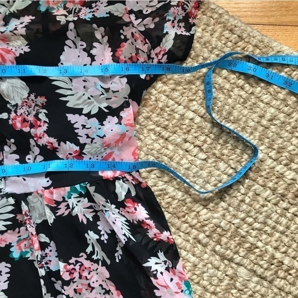 Bog Band of Gypsies floral short sleeved summer dress. Size medium. - Picture 8 of 11